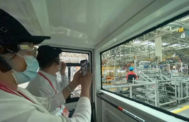 良好的生態為綠色發展鋪平道路!貴陽生態文明建設引來嘉賓點贊.jpeg 良好的生態為綠色發展鋪平道路!貴陽生態文明建設引來嘉賓點贊.jpeg