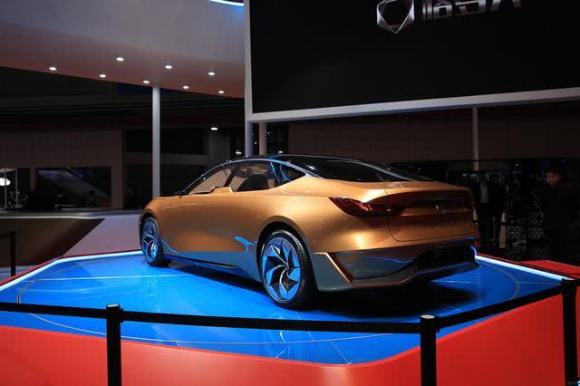 國產(chǎn)“氫能源”汽車，加氫燃料時間短、續(xù)航里程長