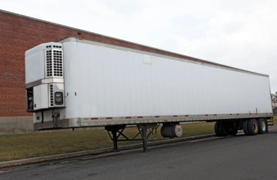 冷藏氫燃料電池拖車進(jìn)行道路測(cè)試.jpg 冷藏氫燃料電池拖車進(jìn)行道路測(cè)試.jpg