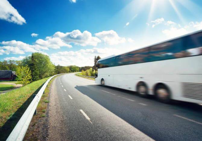 英國(guó)首相承諾引進(jìn)4000輛含氫的英國(guó)制造零排放公交車.jpg 英國(guó)首相承諾引進(jìn)4000輛含氫的英國(guó)制造零排放公交車.jpg