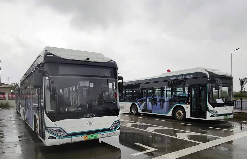 上海氫能公交即日起在臨港運營，可使用數字人民幣乘車.jpg
