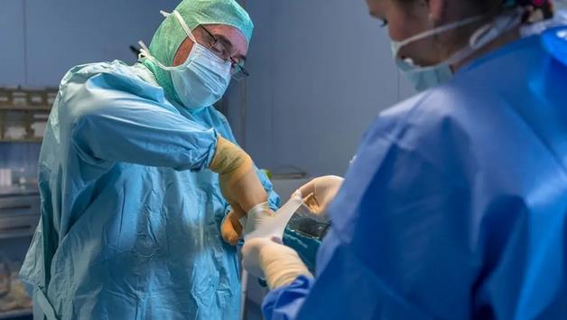 氫分子對腫瘤生長有一定的抑制作用,在放療和化療中提高療效,減少副作用.jpg 氫分子對腫瘤生長有一定的抑制作用,在放療和化療中提高療效,減少副作用.jpg