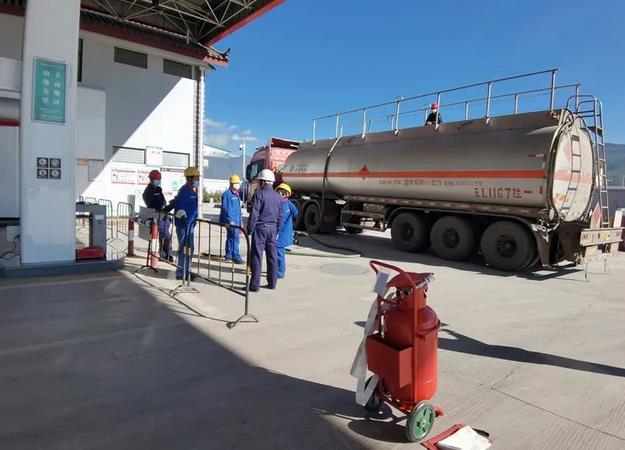 云南省第一個(gè)加氫站在麗江開工建設(shè).jpg 云南省第一個(gè)加氫站在麗江開工建設(shè).jpg