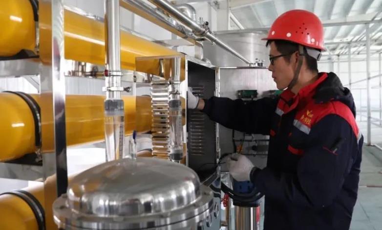 年產50萬桶純凈水150萬袋富氫水建設項目正在和碩加緊建設中.jpg 年產50萬桶純凈水150萬袋富氫水建設項目正在和碩加緊建設中.jpg