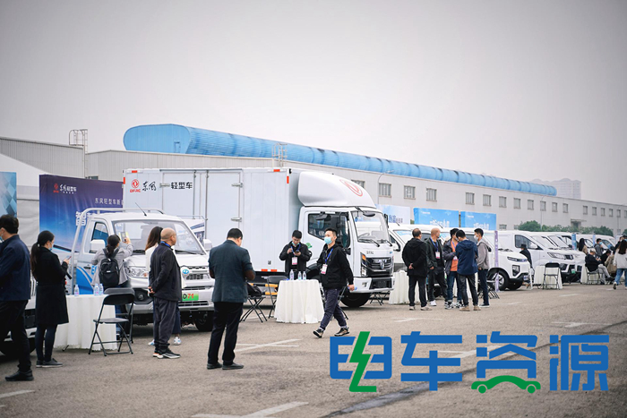 21 現(xiàn)場展車5_副本 700.jpg