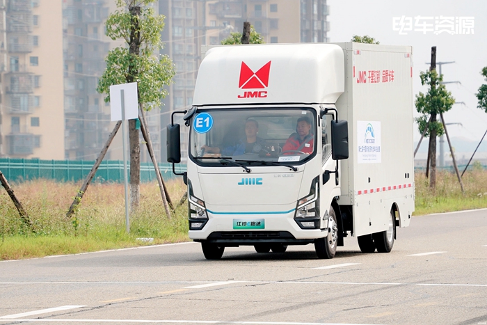 江鈴E路達(dá) 全能獎輕卡 金獎.jpg