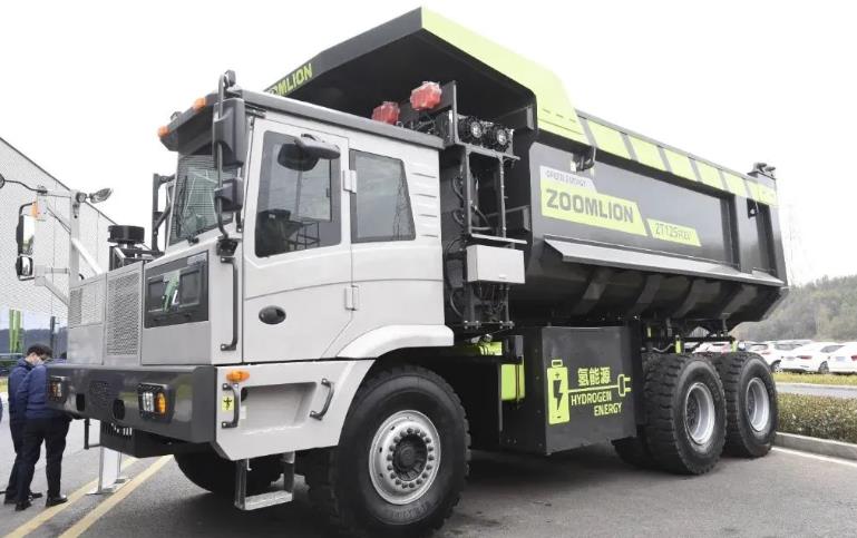 載重80噸!中聯(lián)礦機(jī)發(fā)布國(guó)內(nèi)首創(chuàng)大噸位氫能源礦卡.jpg 載重80噸!中聯(lián)礦機(jī)發(fā)布國(guó)內(nèi)首創(chuàng)大噸位氫能源礦卡.jpg