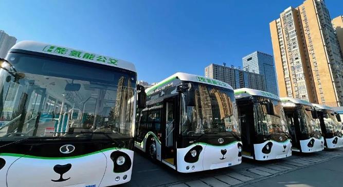 東方氫能攜氫燃料電池公交車進軍“河西氫走廊”.jpg