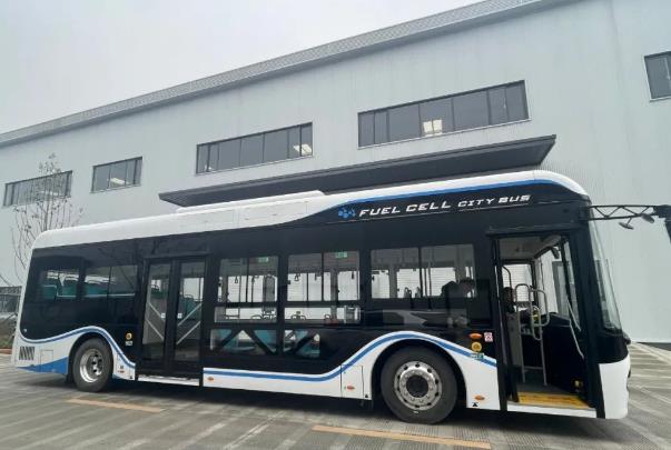 成都市經(jīng)信局領(lǐng)導(dǎo)一行實地調(diào)研成都新研并試乘氫能公交.jpg 成都市經(jīng)信局領(lǐng)導(dǎo)一行實地調(diào)研成都新研并試乘氫能公交.jpg