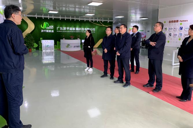 北京市大興區(qū)委副書記石銀峰一行調(diào)研濟(jì)平新能源.jpg