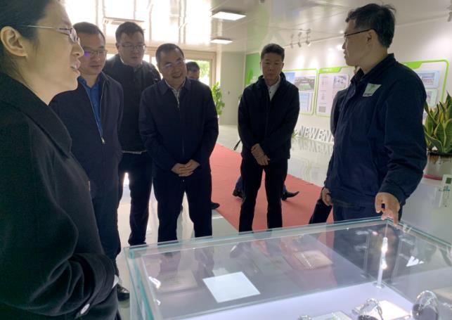 北京市大興區(qū)委副書記石銀峰一行調(diào)研濟(jì)平新能源.jpg 北京市大興區(qū)委副書記石銀峰一行調(diào)研濟(jì)平新能源.jpg