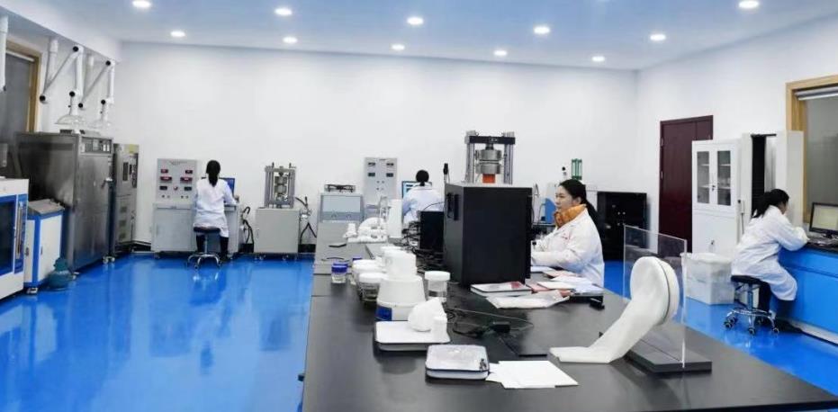 厲害了!氟達氫能2萬平米密封墊片與塑料極框生產(chǎn)線即將投產(chǎn).jpg 厲害了!氟達氫能2萬平米密封墊片與塑料極框生產(chǎn)線即將投產(chǎn).jpg