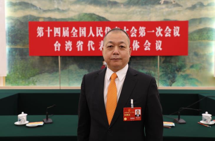 蔡培輝:建議聯(lián)動(dòng)西部高質(zhì)量建設(shè)粵港澳大灣區(qū)“綠氫大走廊”.jpg