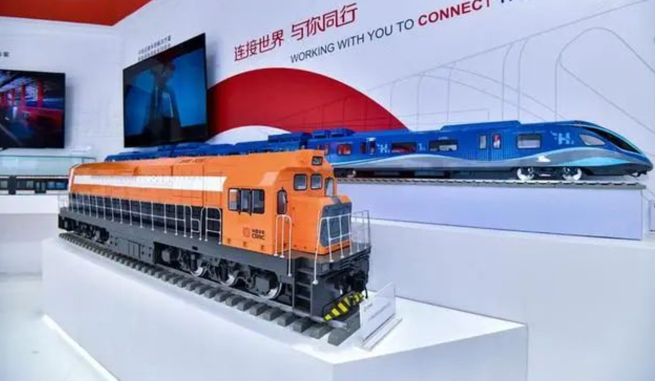 中車首款氫能源市域列車發(fā)布.jpg