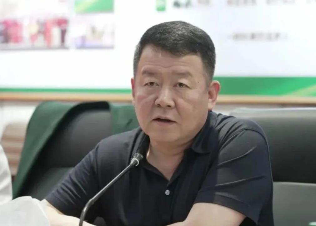 鄭鵬.jpg 鄭鵬.jpg