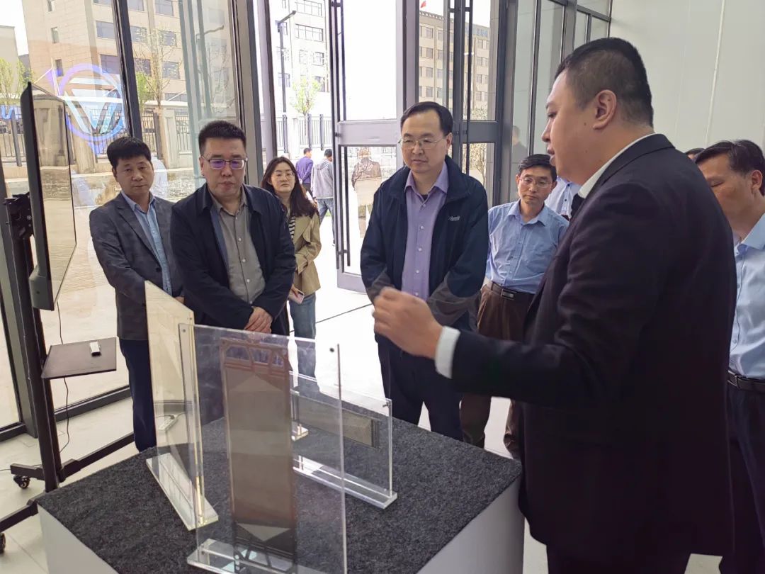 北京市科委領(lǐng)導赴大同新研調(diào)研.jpg