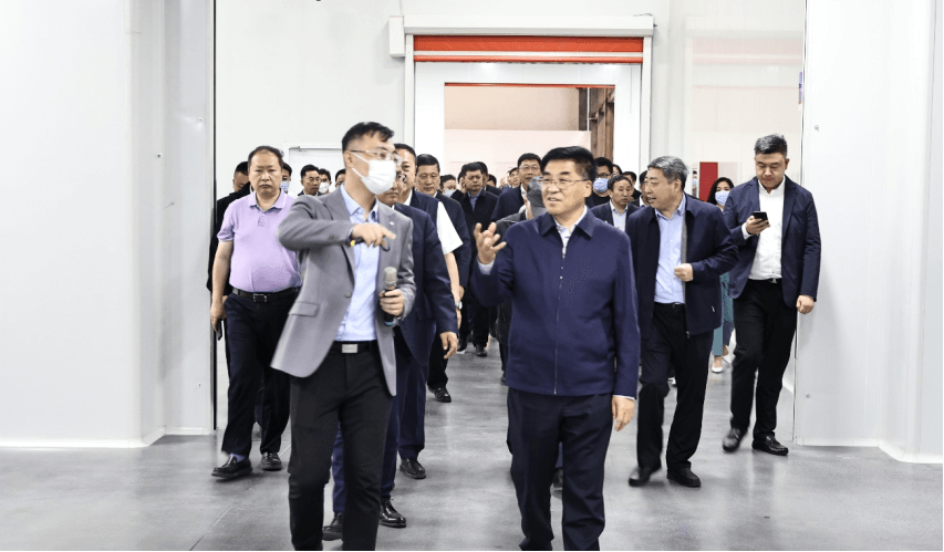 長春市人大常委會黨組書記、主任王忠厚調研國氫科技長春綠動.png 長春市人大常委會黨組書記、主任王忠厚調研國氫科技長春綠動.png