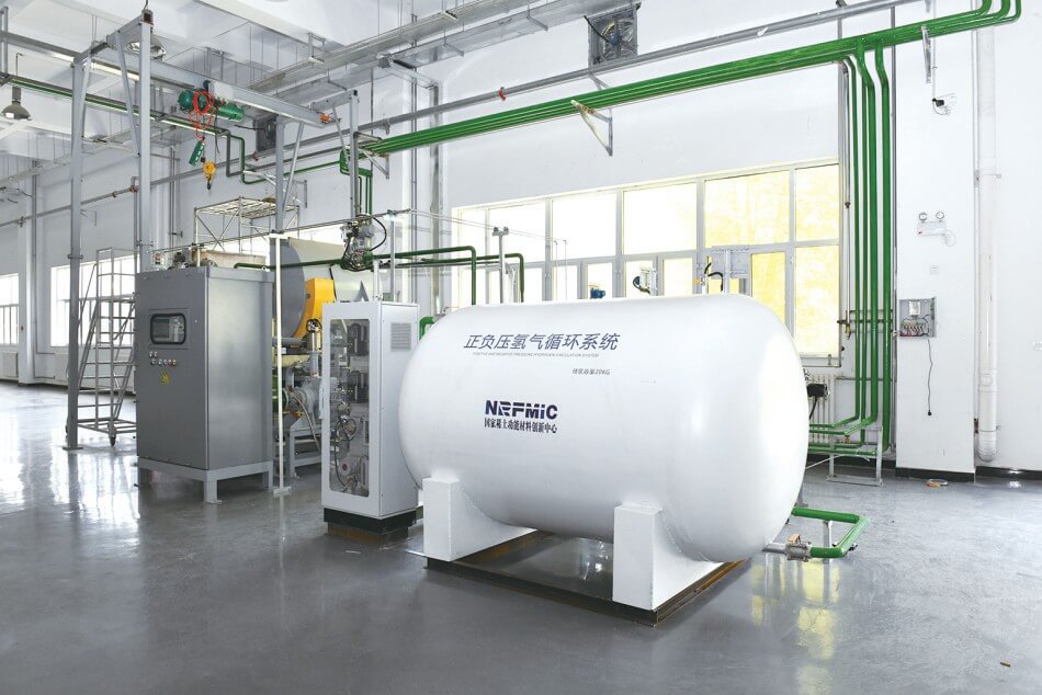 稀土助力氫能產(chǎn)業(yè)發(fā)展,全國首臺套固態(tài)儲氫系統(tǒng)示范裝置亮相.jpg